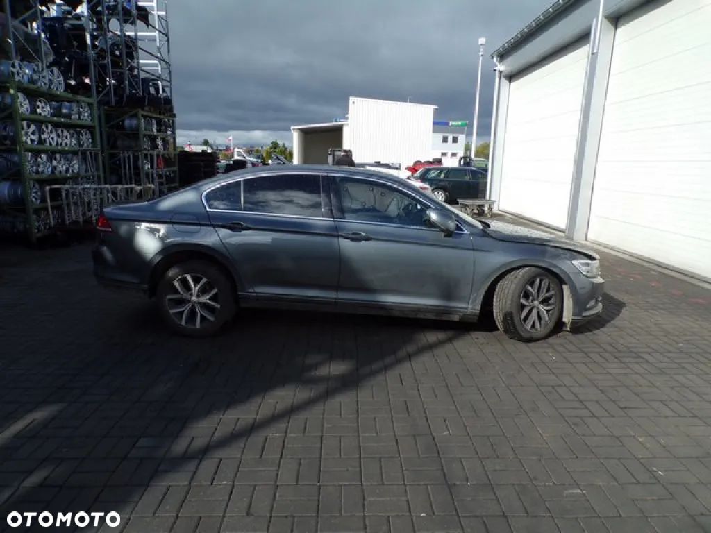 Części - Vw Passat B8 2.0 TDI 150 KM DSG SEDAN 16R - 1