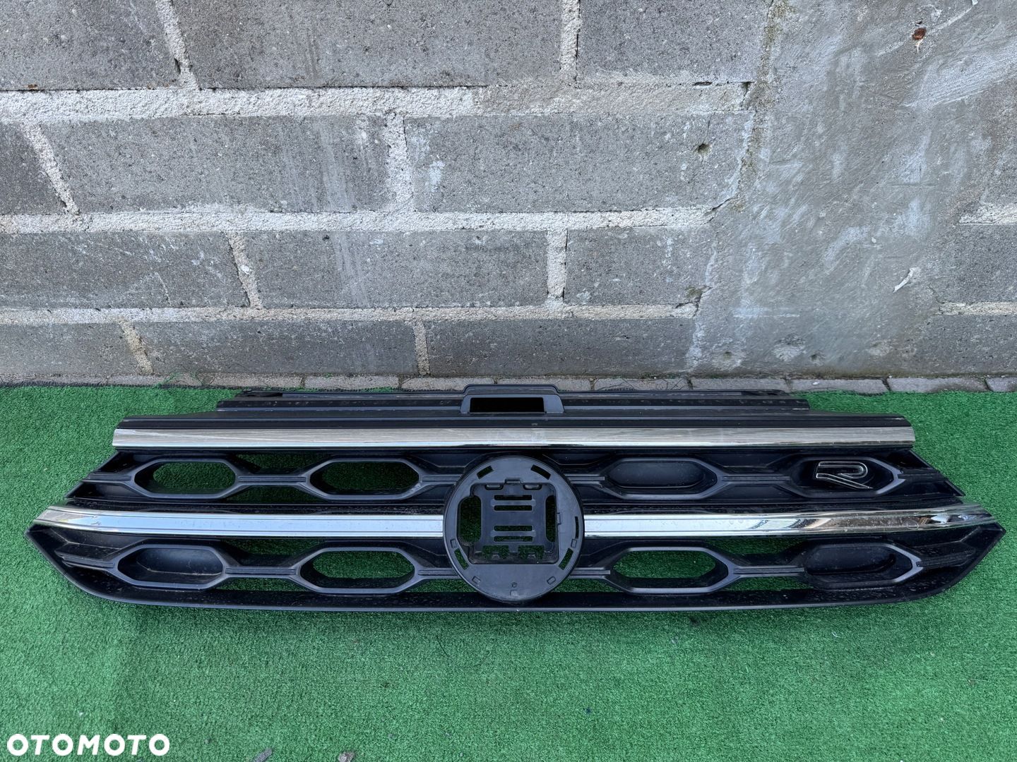 VW T-ROC LIFT R-LINE 21- GRILL ATRAPA PRZÓD 2GA853653H 2GA853651 - 1