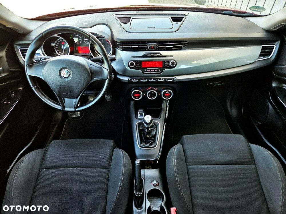 Alfa Romeo Giulietta 2.0 JTDM Veloce - 11