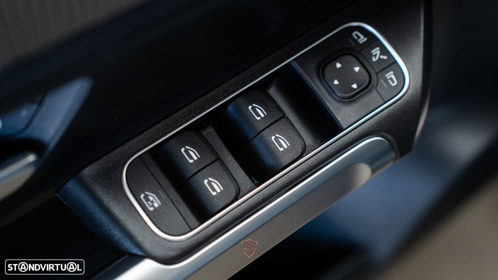 Mercedes-Benz GLB 180 d Progressive - 18