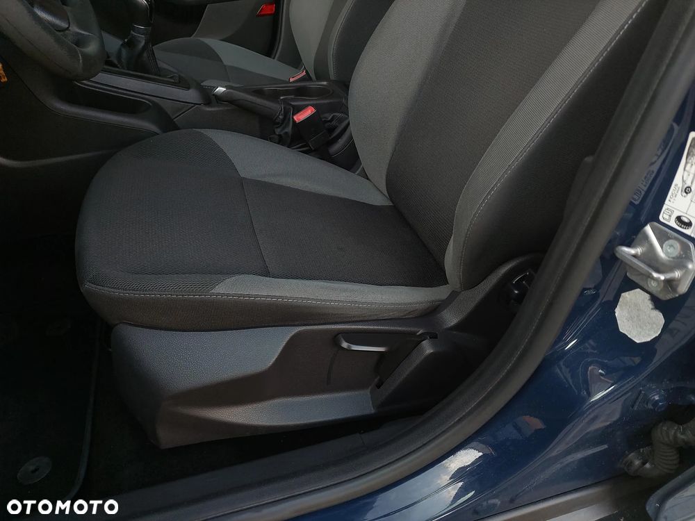 Ford Focus 1.6 Trend - 12