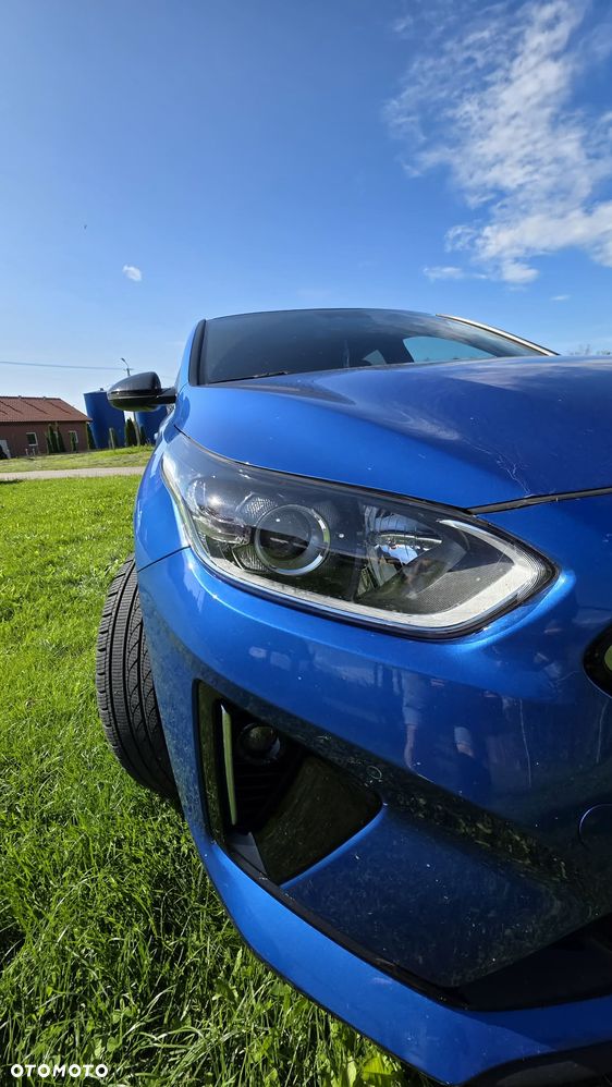Kia Ceed - 11