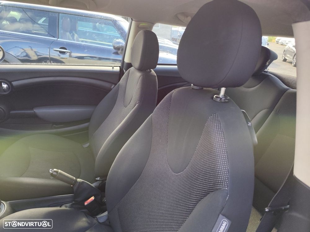 MINI 3 Portas One 1.6 - 14