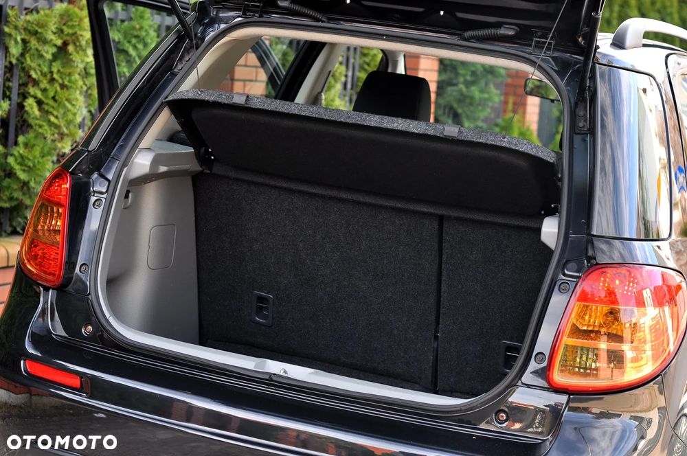 Suzuki SX4 1.6 VVT 4x2 Style - 18