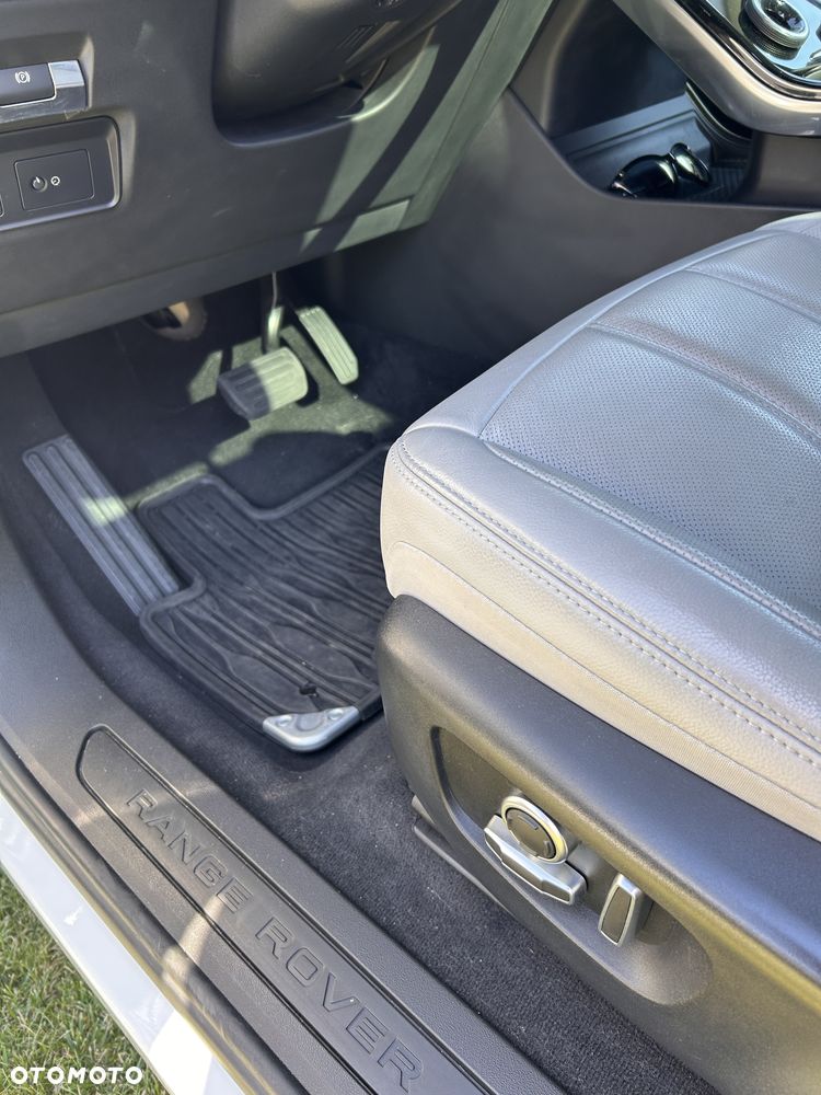 Land Rover Range Rover Evoque - 14