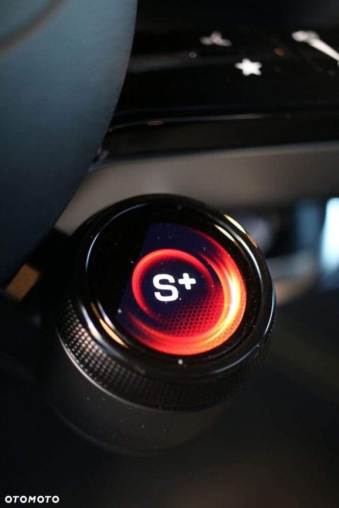 Mercedes-Benz AMG GT 63 4MATIC+ - 19