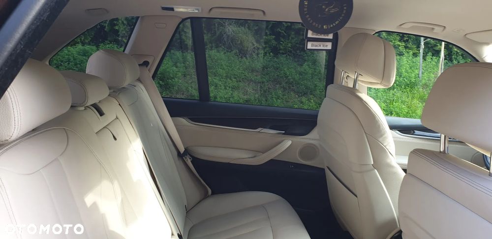 BMW X5 xDrive25d - 12
