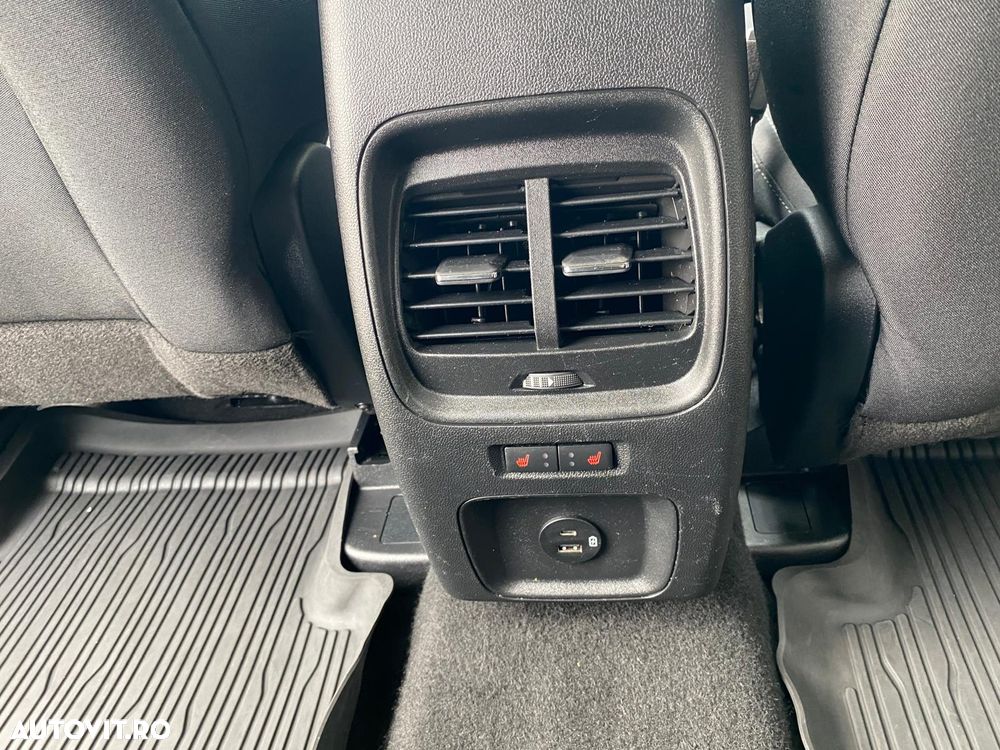 Ford Kuga 2.5 Duratec FHEV AWD Titanium - 11