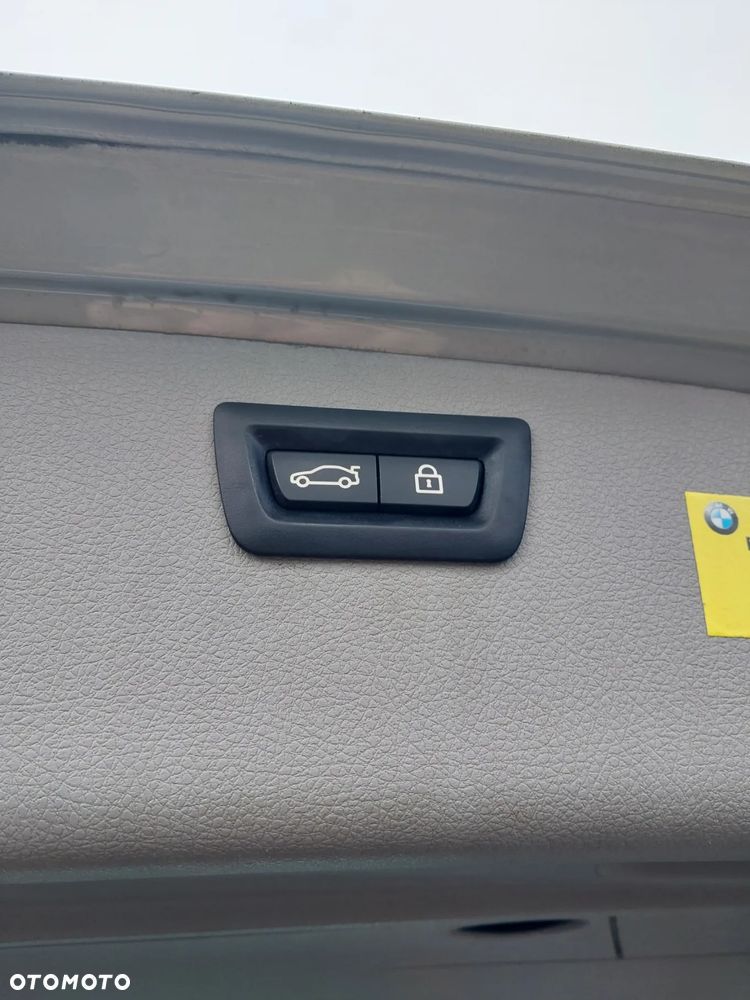 BMW Seria 3 320d Efficient Dynamics - 19