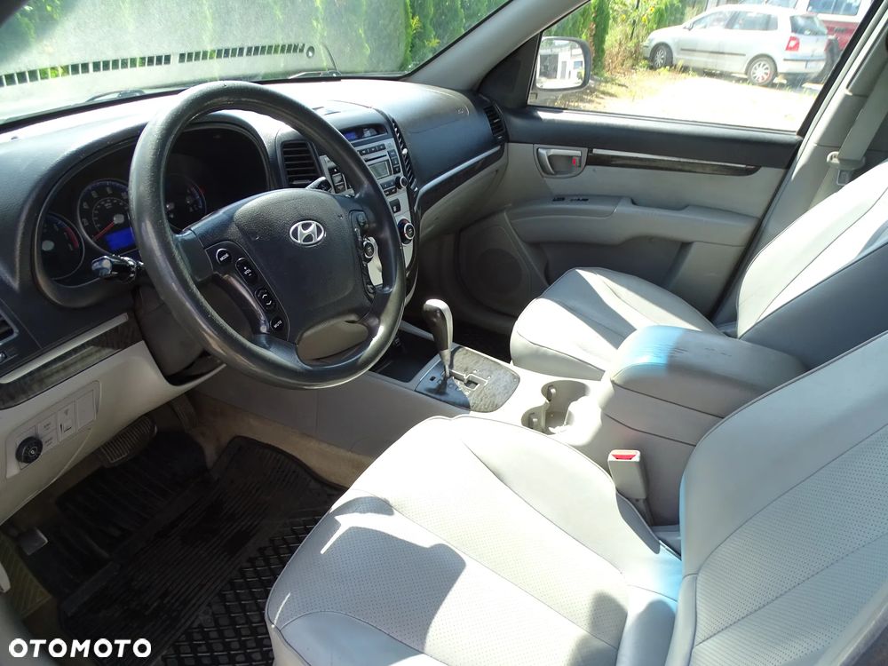 Hyundai Santa Fe - 2