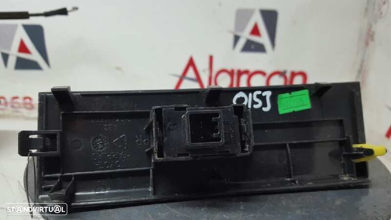 COMANDO DO ELEVADOR FRENTE DIREITO TOYOTA COROLLA VERSO (R1) 2.2 D-4D LUNA - 3