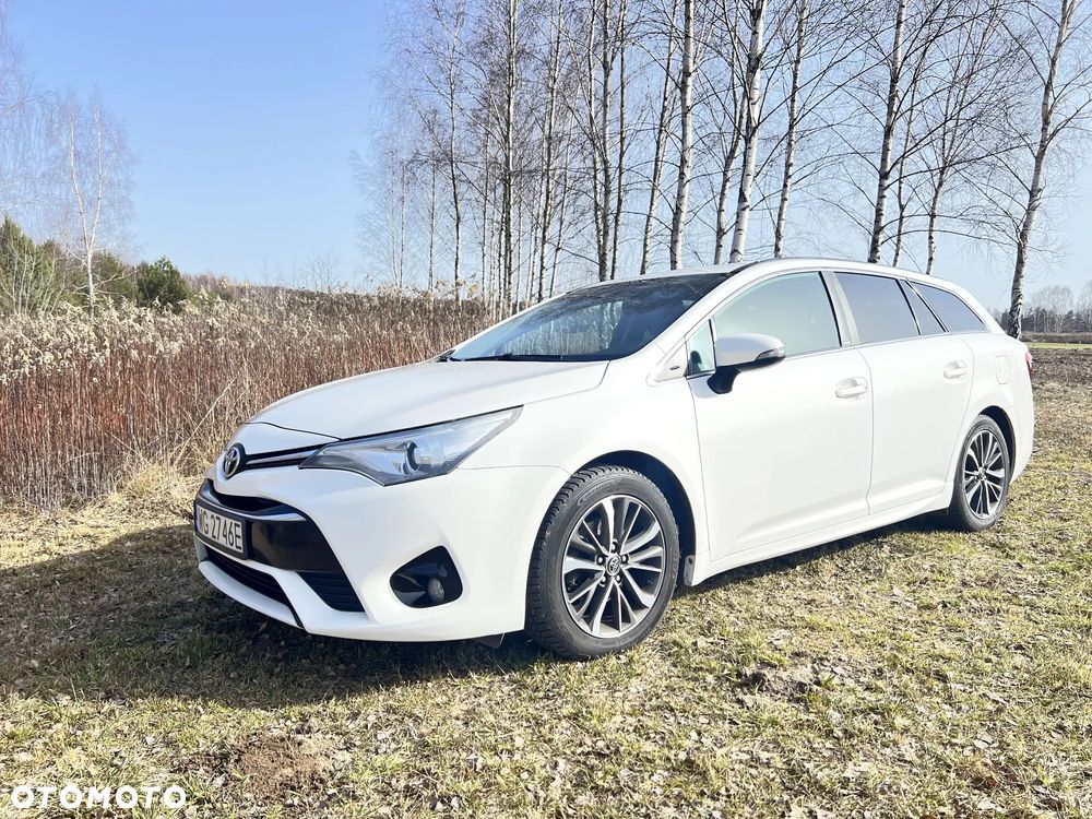 Toyota Avensis 1.8 Premium - 1
