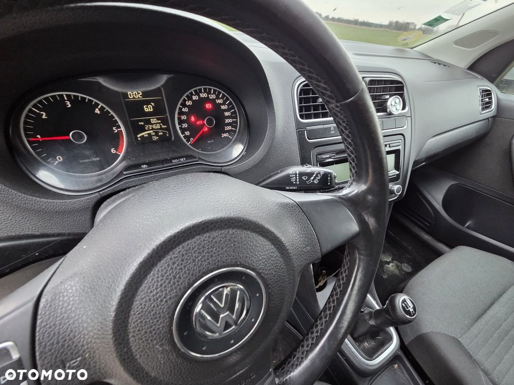 Volkswagen Polo 1.6 TDI DPF Highline - 8