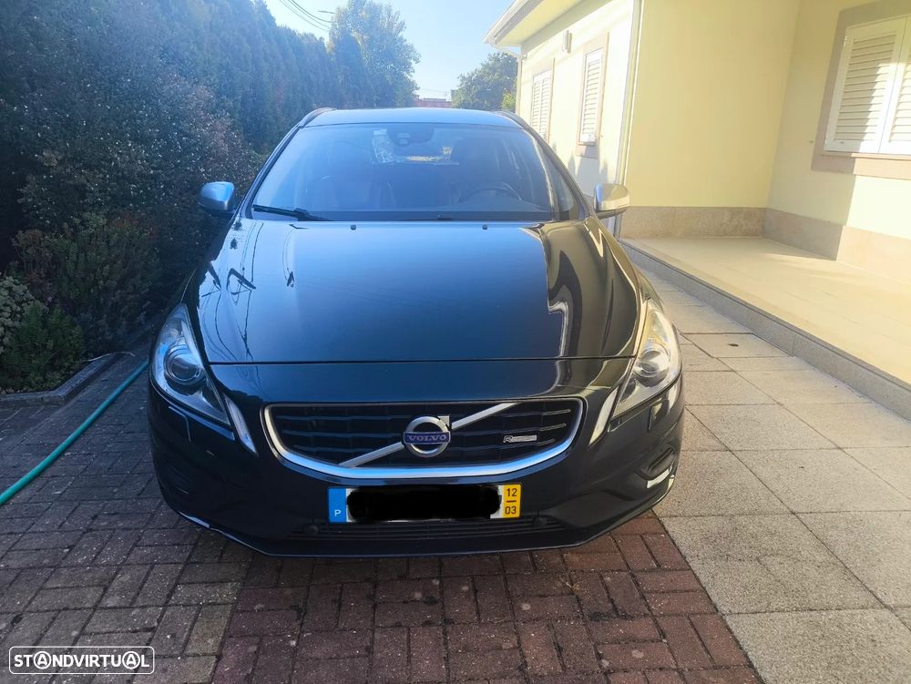 Volvo V60 2.0 D3 R-Design Start/Stop - 3