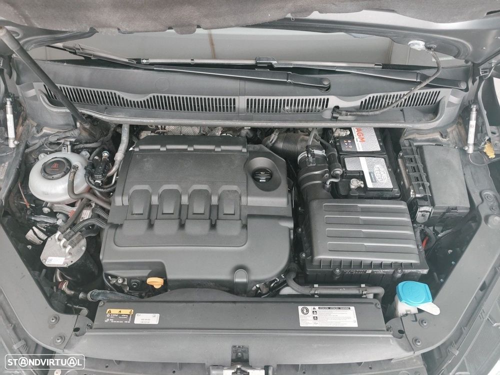 VW Touran 2.0 TDI Confortline DSG - 29