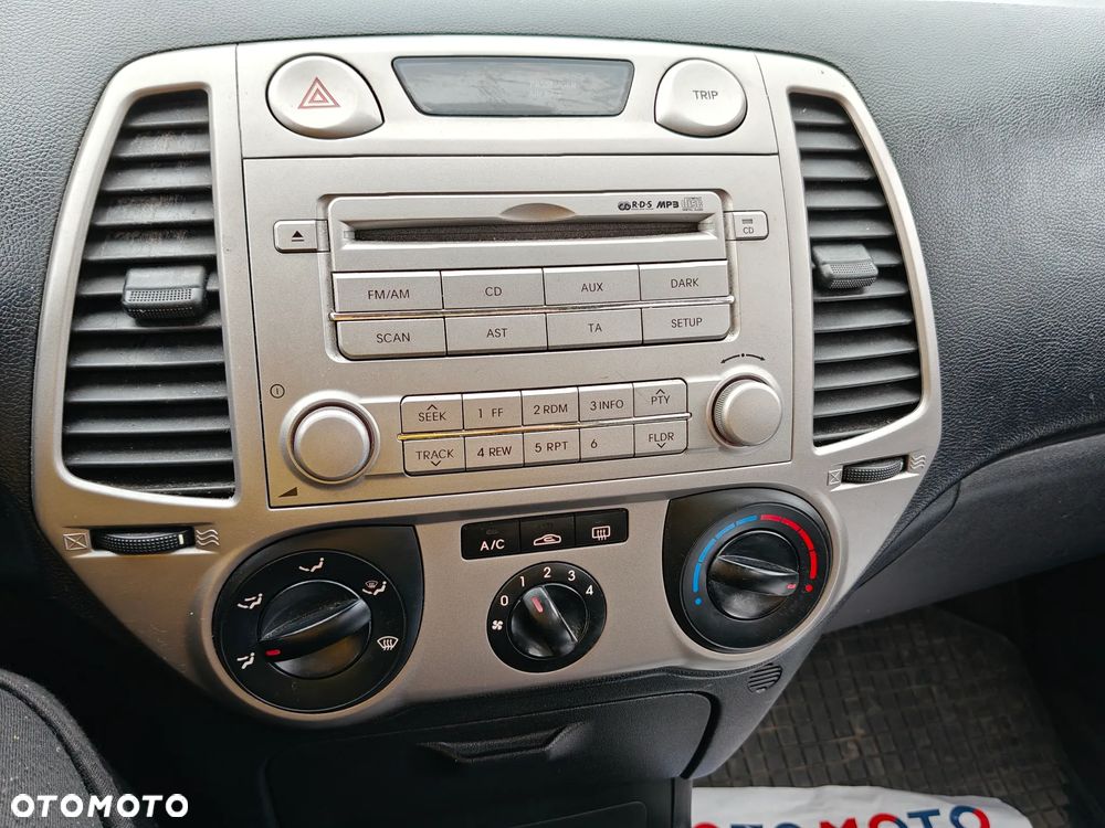 Hyundai ix20 1.4 Comfort - 23