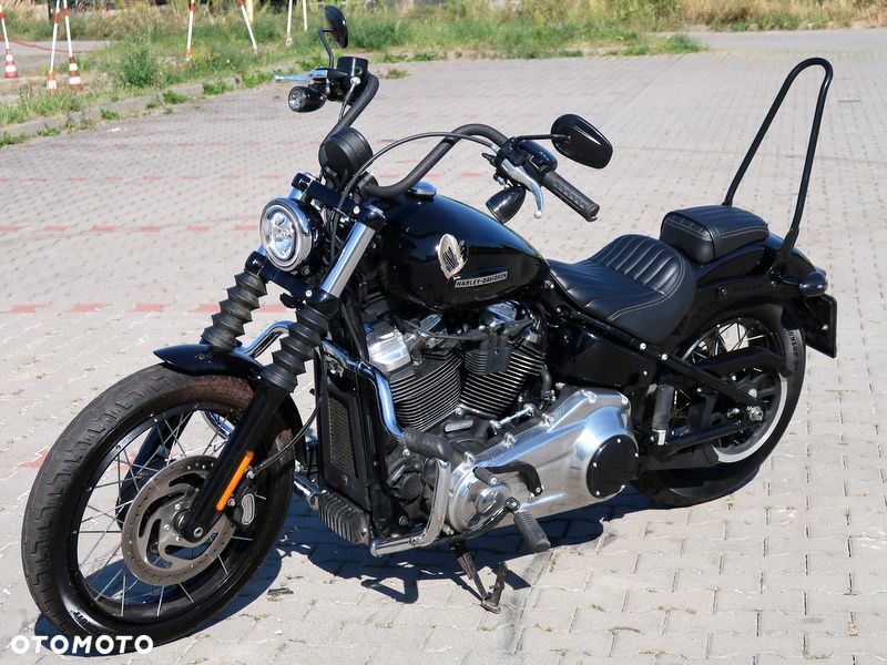Harley-Davidson Softail Street Bob - 9