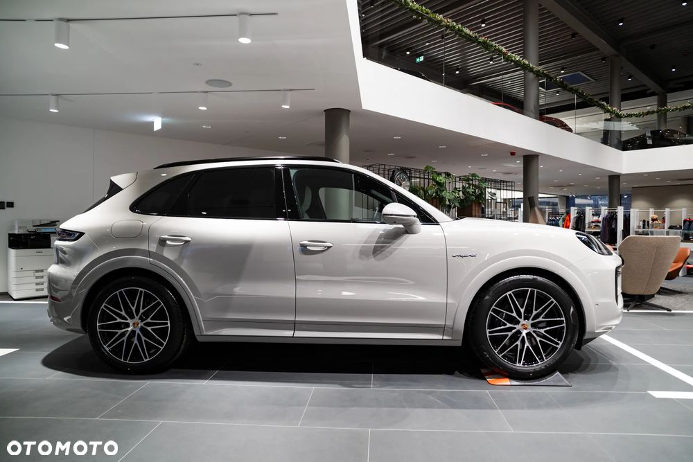 Porsche Cayenne E-Hybrid PHEV - 8