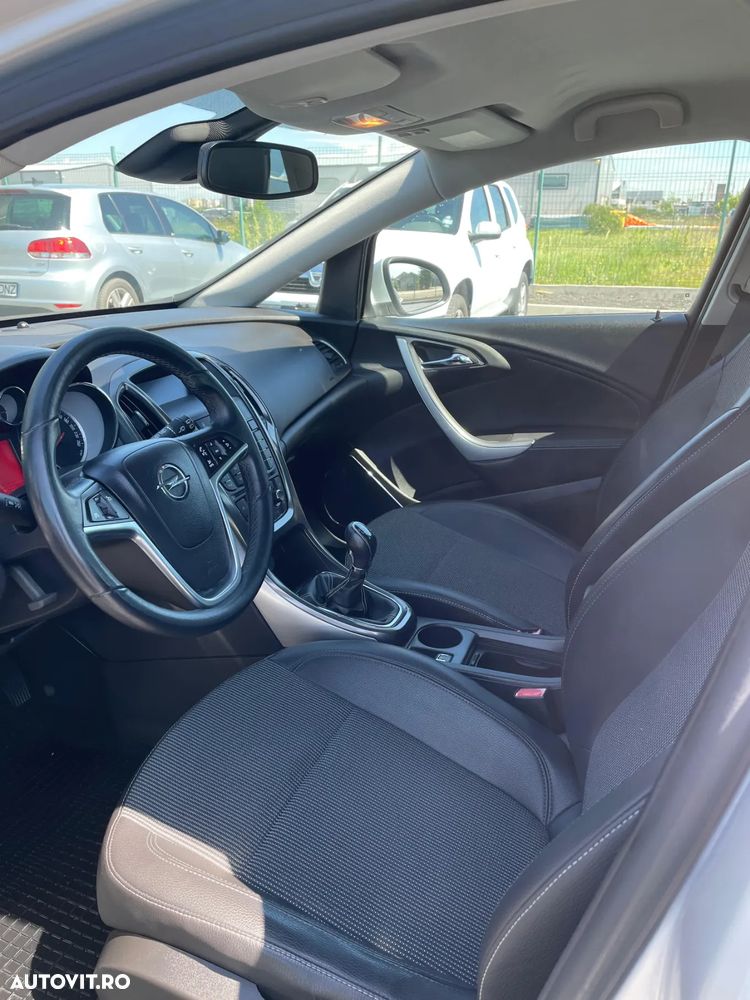 Opel Astra 1.7 CDTI Cosmo - 8