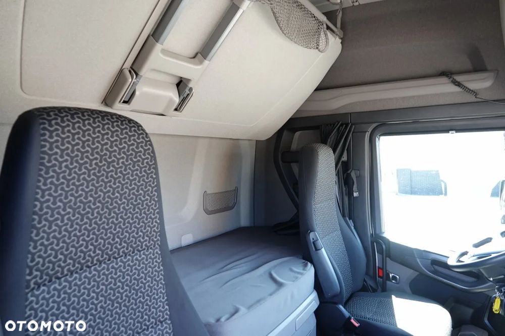 Scania R 450 / RETARDER / ZBIORNIKI 1 400 L / EURO 6 - 35