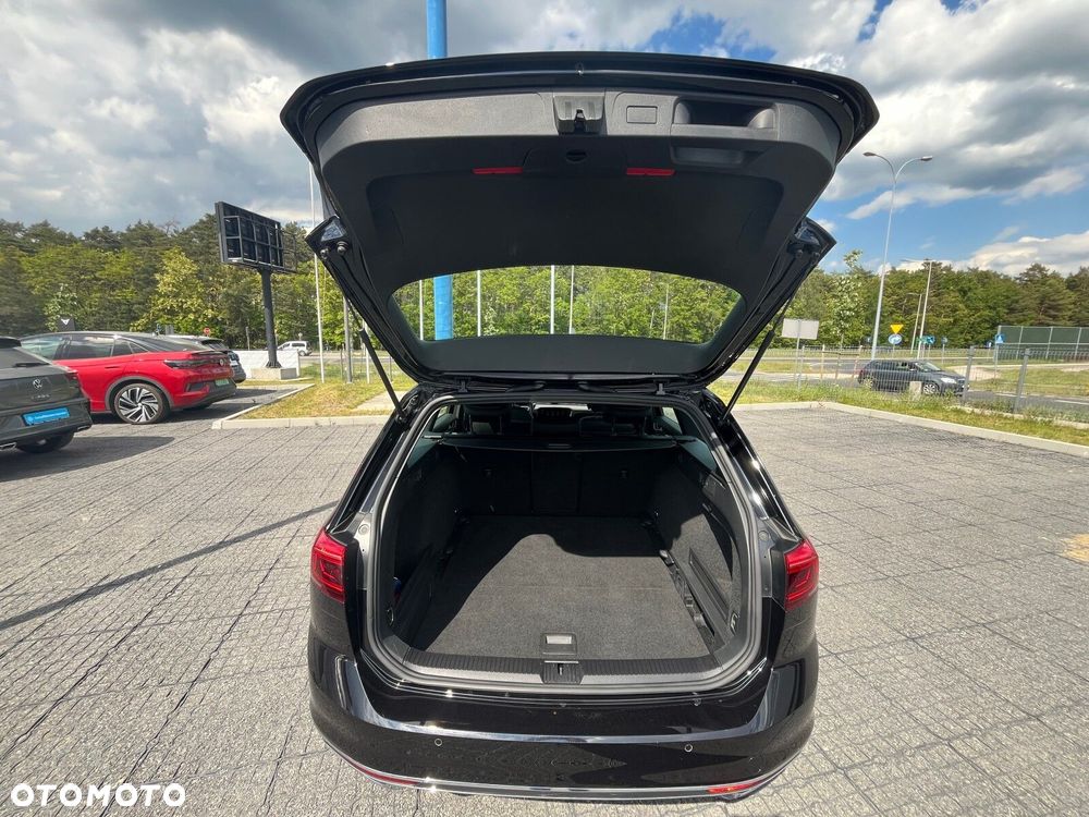 Volkswagen Passat Variant - 18