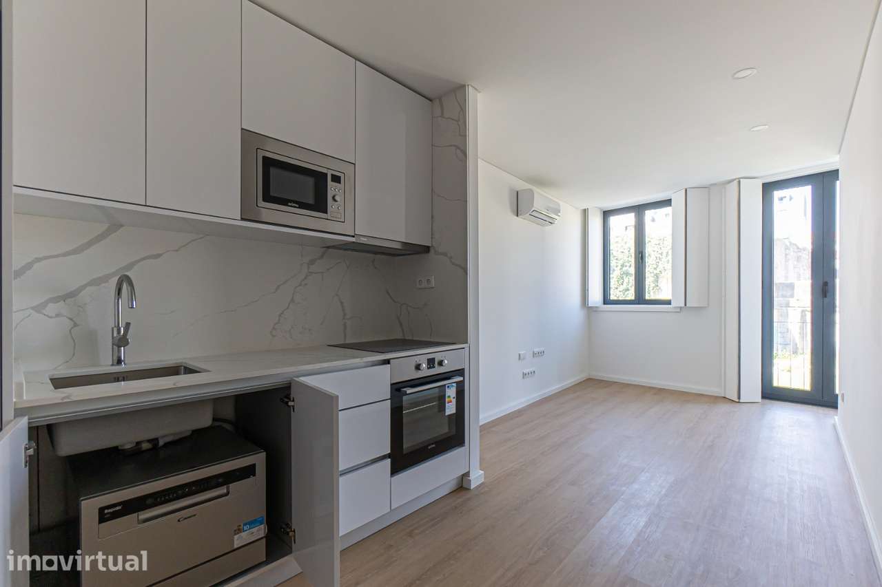 T1 recente no Bonfim , Equipado , 49 m², Excelente Localização - Grande imagem: 5/23