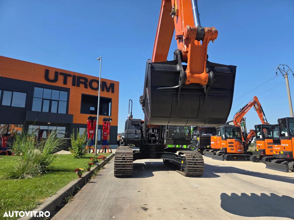 Hitachi ZX220, 22tone, 2026, 7ore, cupa 1,3mc, adancime sapare 7m, latime 2,99m, inst picon pe brate, Aer cond, computer in lb romana, produs in JAPONIA, posibilitate leasing 5 ani, garanti 1 an-PROMOTIE 109.900 EUR+Tva - 10