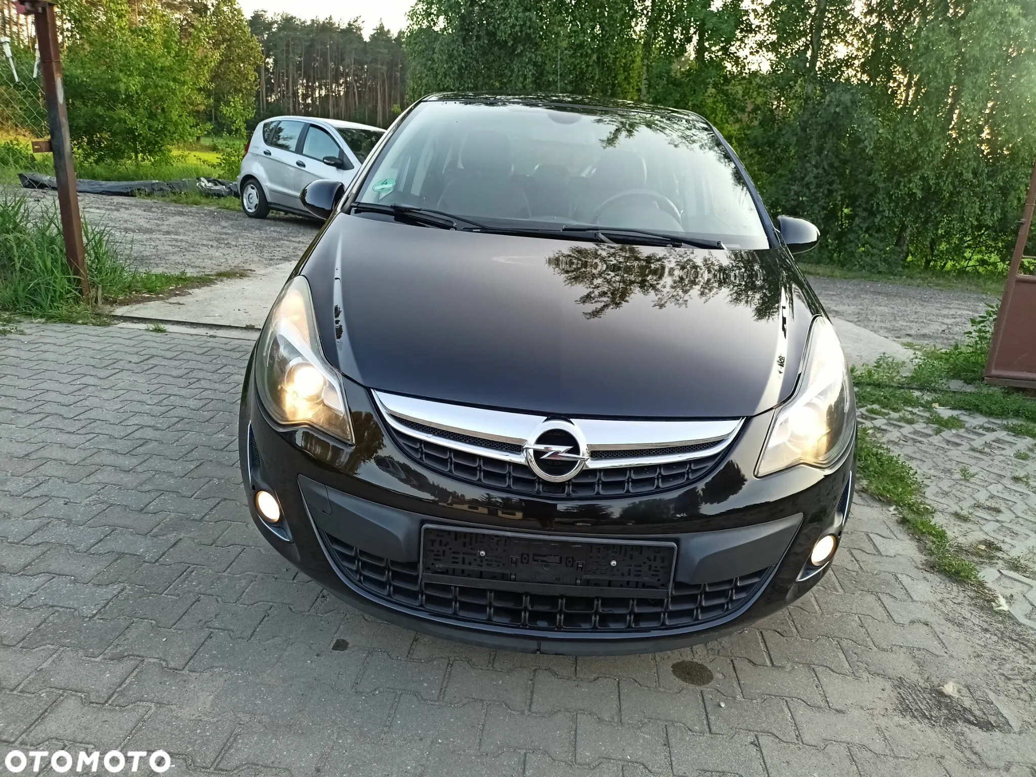 Opel Corsa 1.4 16V Cosmo - 4