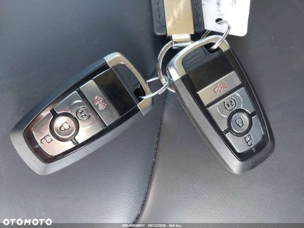 Ford Maverick - 13