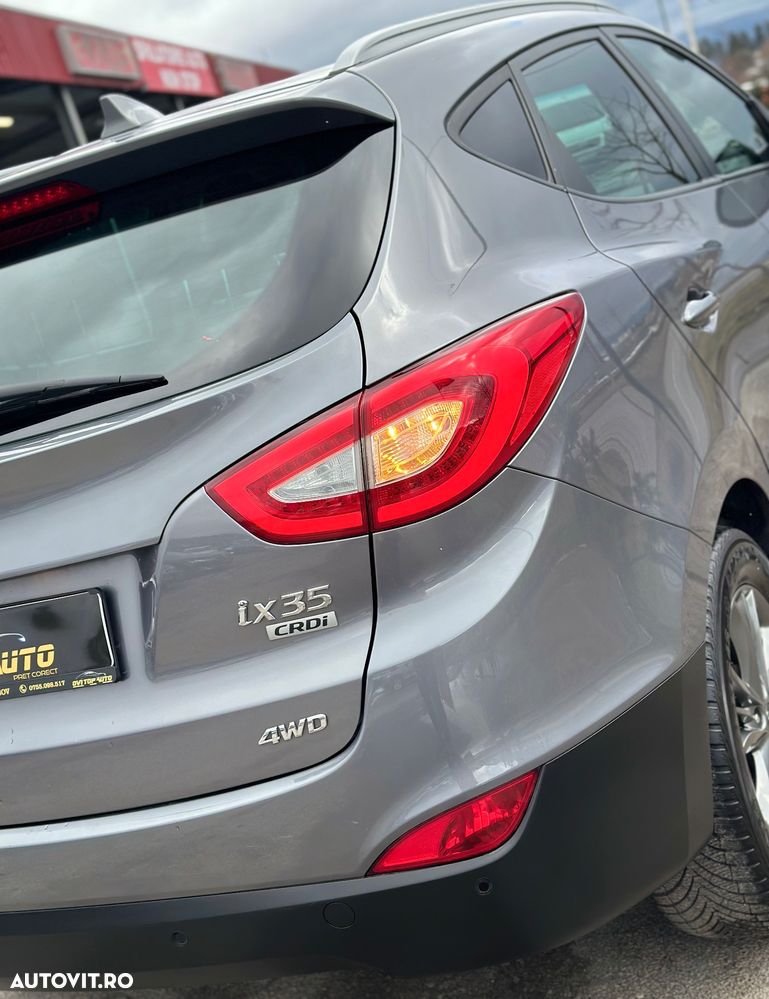 Hyundai ix35 2.0 CRDI 4WD Fifa World Cup Gold Edition - 27