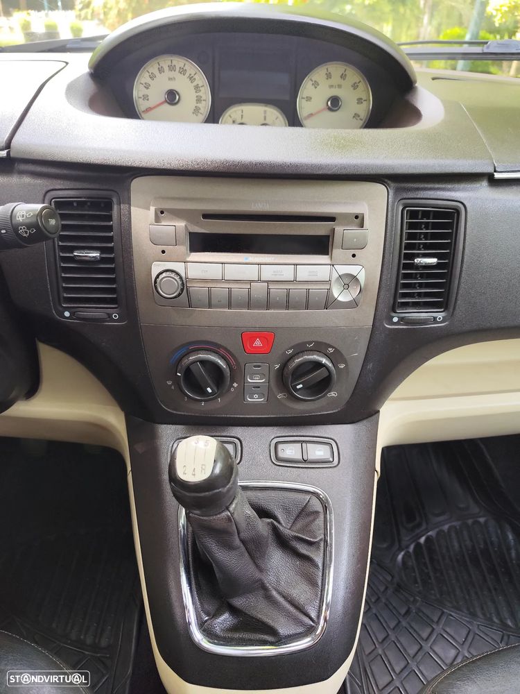 Lancia Musa 1.3 16V M-jet Oro Executive - 26