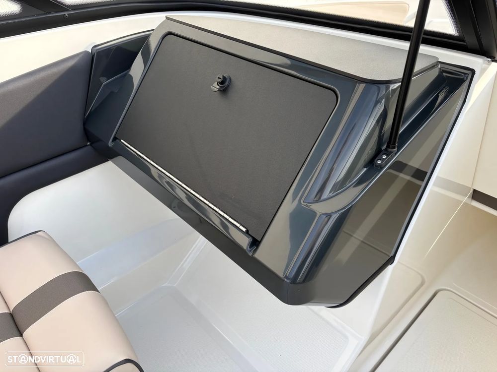 Bayliner V20 OB - 18
