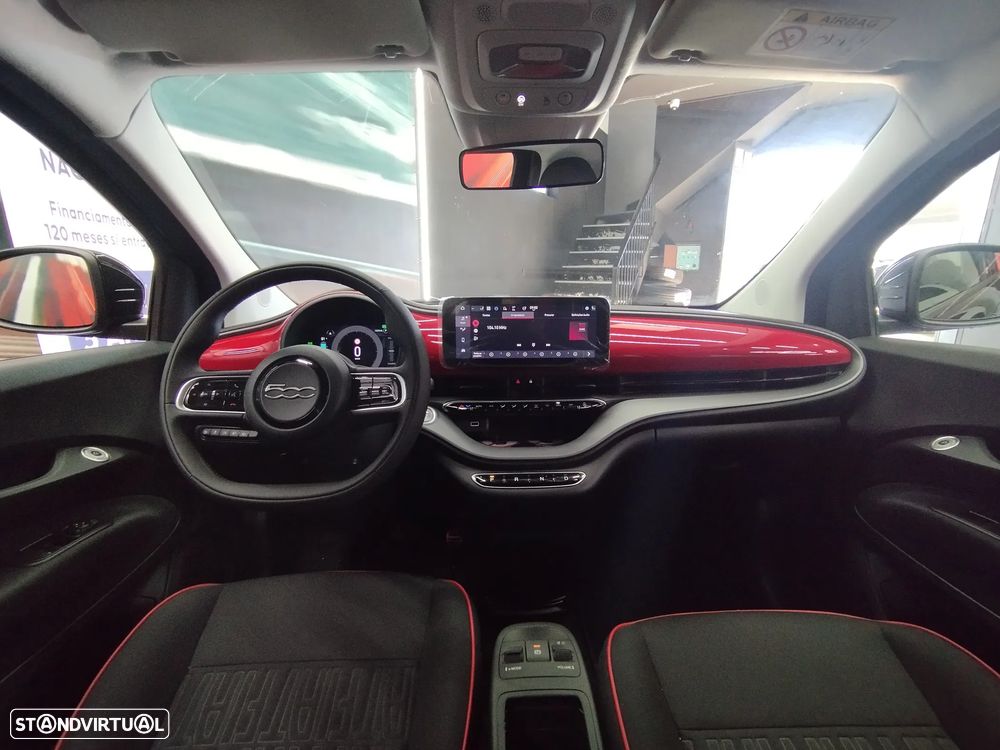 Fiat 500e (RED) - 17