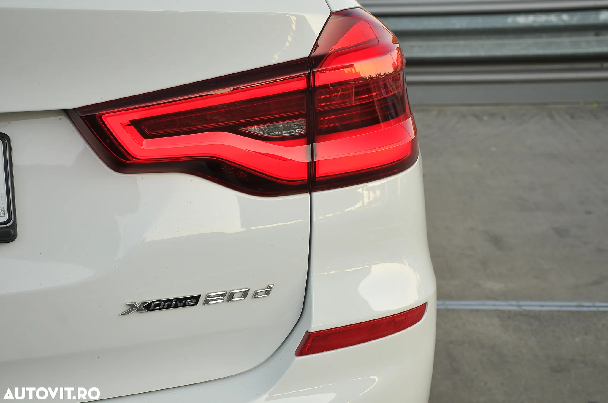 BMW X3 xDrive20d AT xLine - 31
