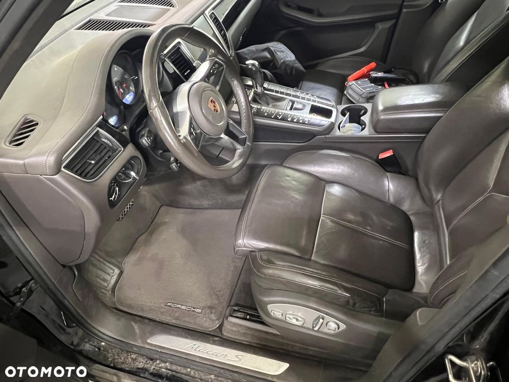 Porsche Macan - 5