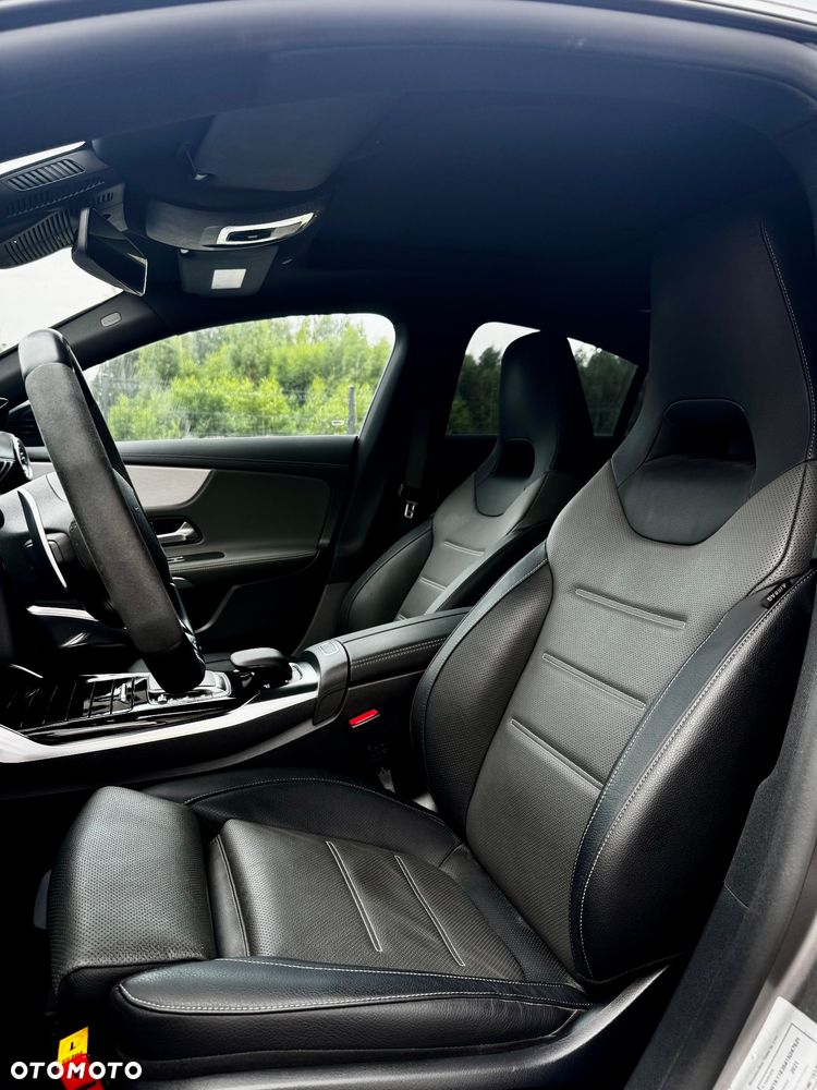 Mercedes-Benz CLA - 16