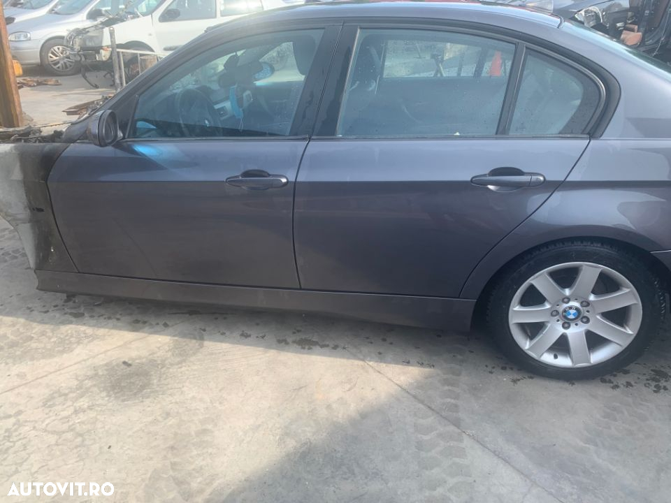 Dezmembram BMW e90 320d/318d - 7