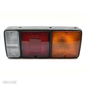 Farolim Farolins de trás da Mitsubishi Canter FE331 e FE444 - 2