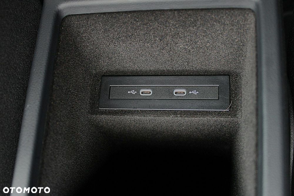 Volkswagen Passat 1.5 TSI EVO Business DSG - 29