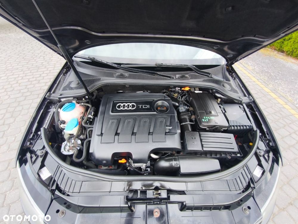 Audi A3 Sportback - 16