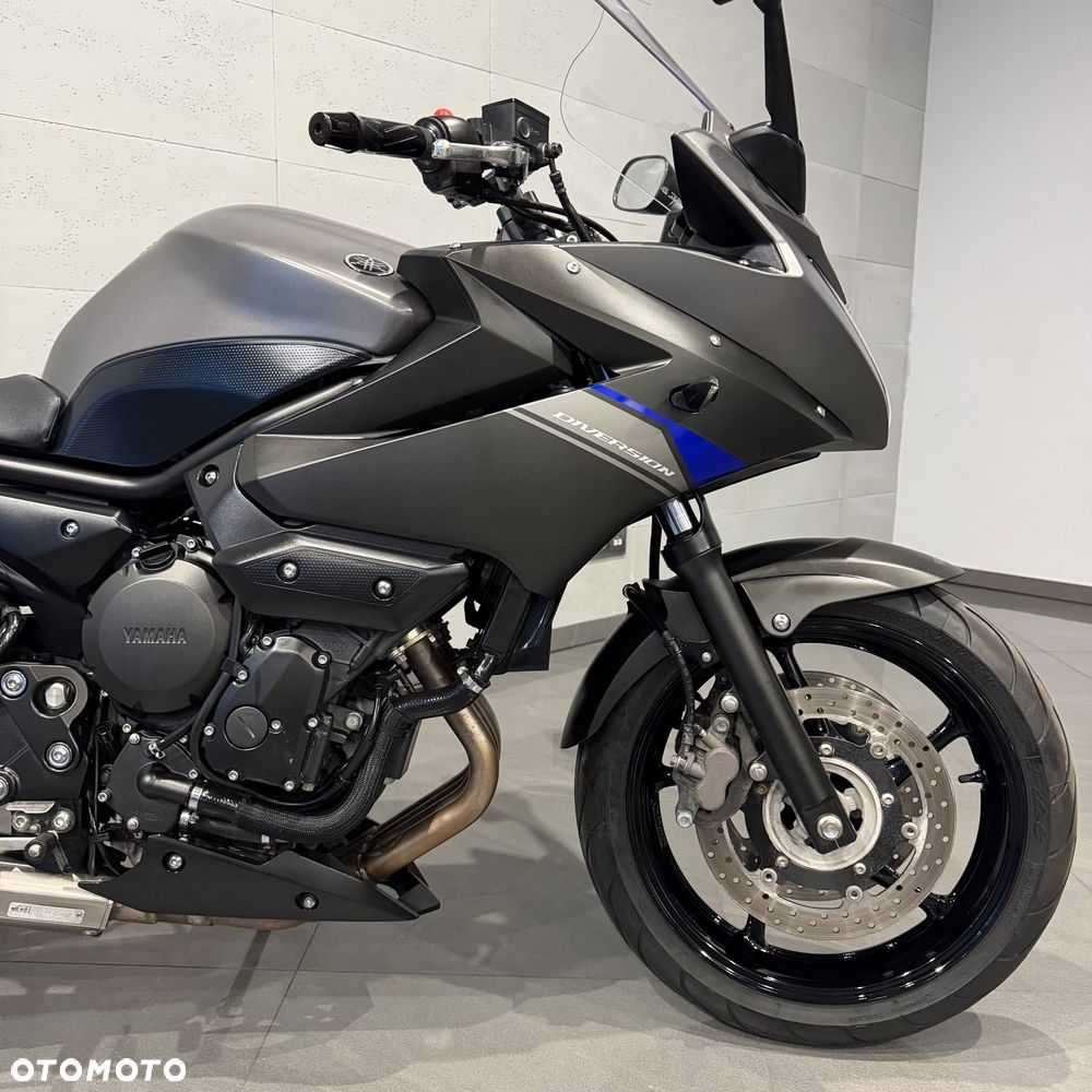 Yamaha XJ - 4