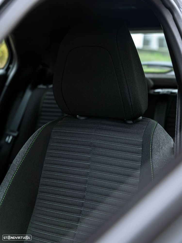 Peugeot e-2008 54 kWh Active - 14