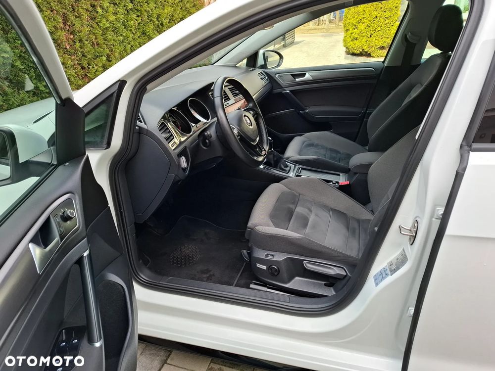 Volkswagen Golf 1.5 TSI OPF R-Line - 18