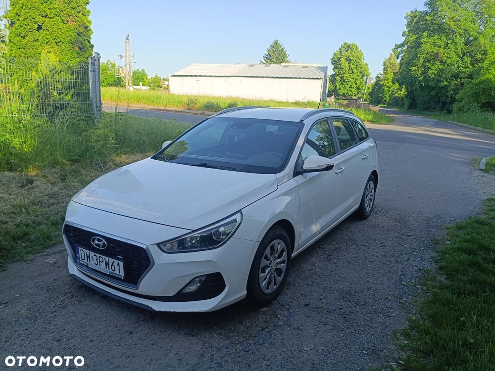 Hyundai i30 1.6 D Classic + - 1