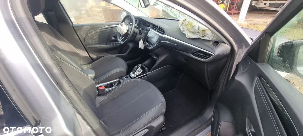 Opel Corsa Hybrid GS - 10