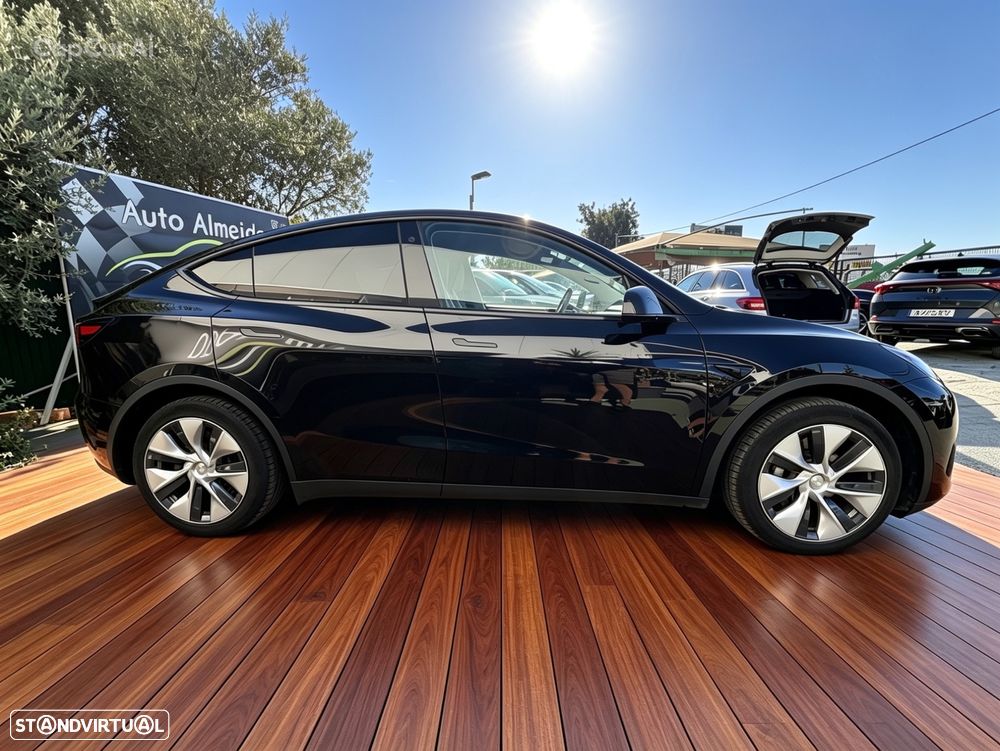 Tesla Model Y RWD - 5