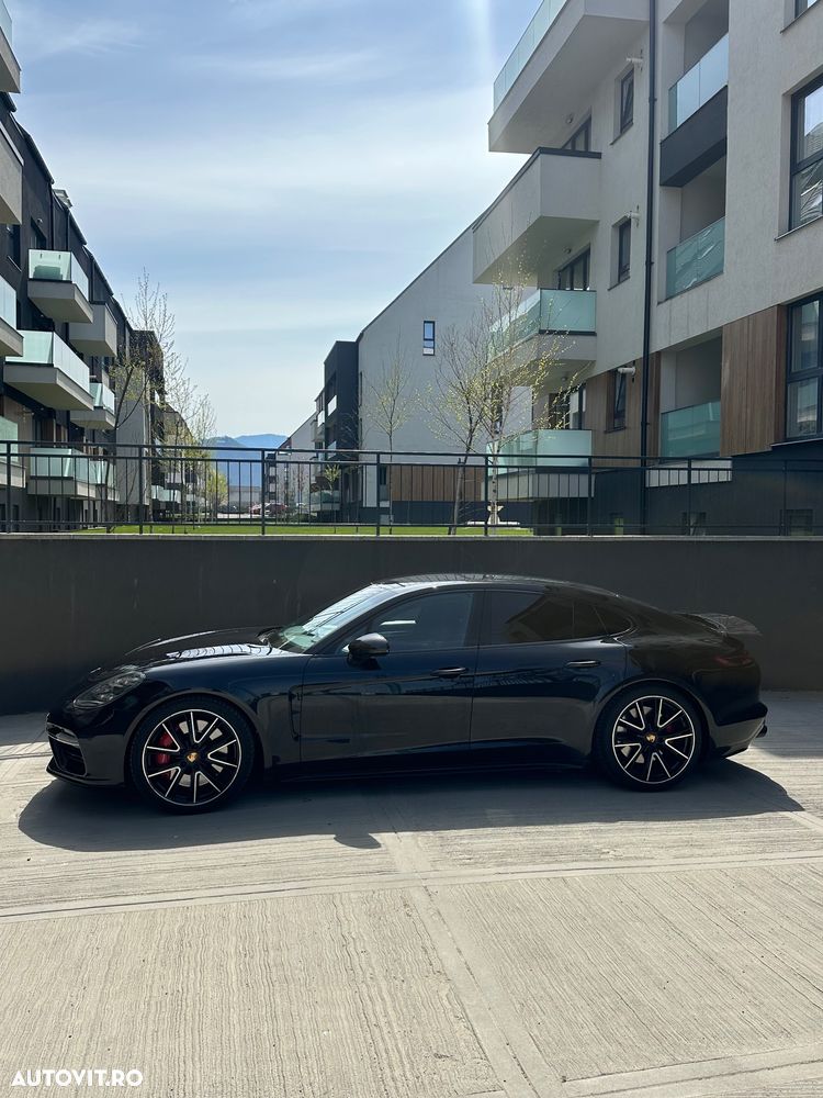 Porsche Panamera Turbo - 4
