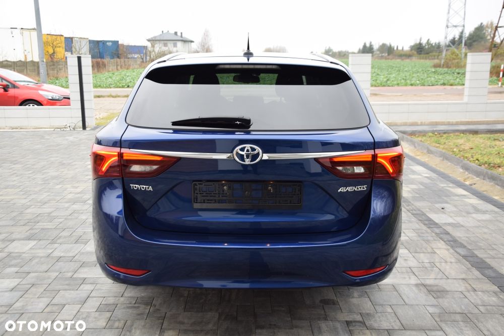 Toyota Avensis - 6