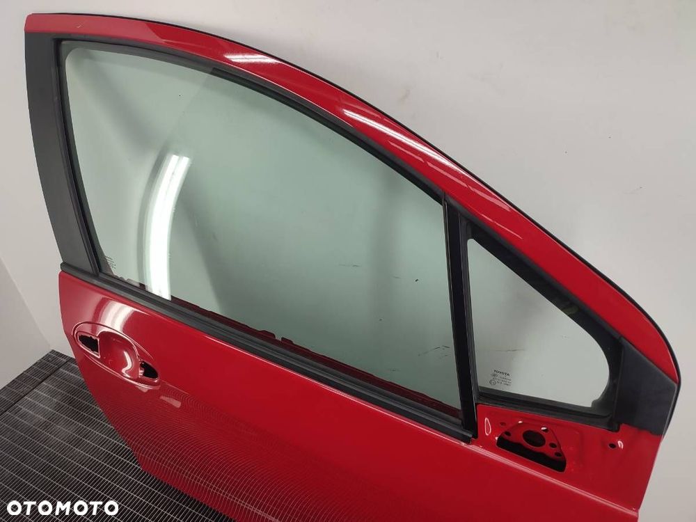 DRZWI PRZÓD PRZEDNIE PRAWE KOMPLRTNR TOYOTS YSRIS III 5D - 5