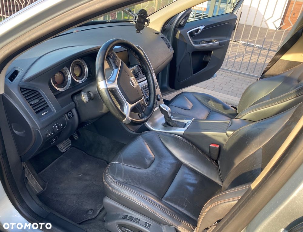 Volvo XC 60 T6 AWD Summum - 9